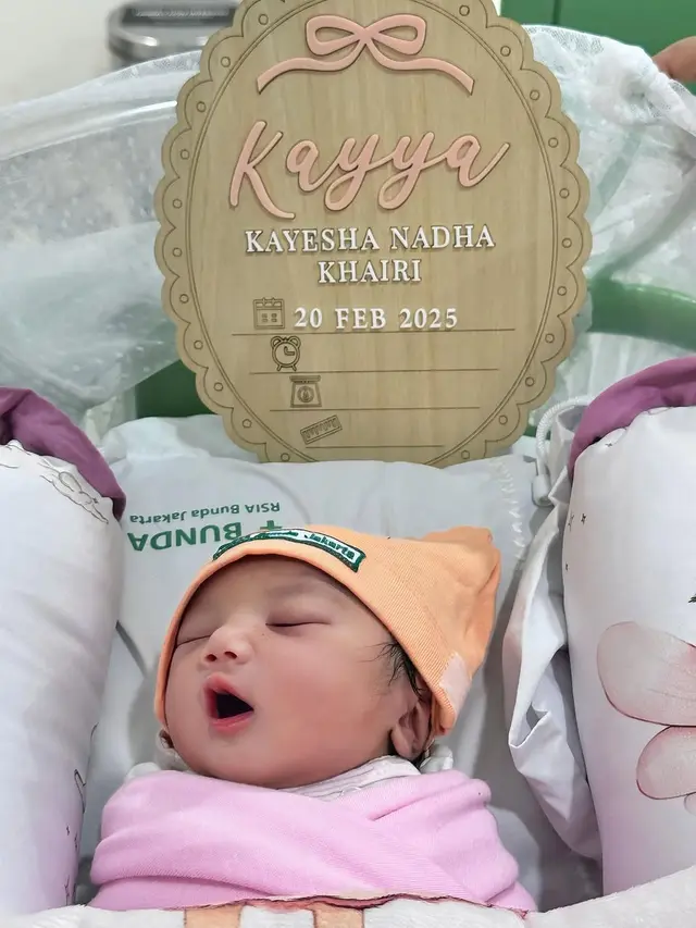 Foto Bayi Kiky Saputri yang Baru Lahir, Cantik dengan Nama Indah yang Penuh Makna