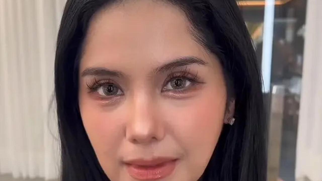 6 Potret Manglingi Annisa Pohan Dirias oleh MUA Korea Selatan saat Kenakan Hanbok, Hasilnya Mirip Boneka