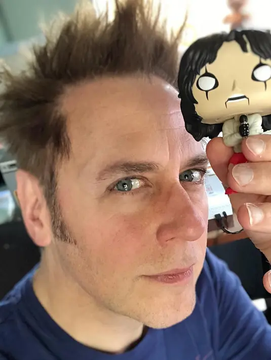 Sutradara berusia 51 tahun tersebut dipecat karena cuitan yang ia buat di Twitter pada bulan November 2008 lalu. (instagram/jamesgunn)