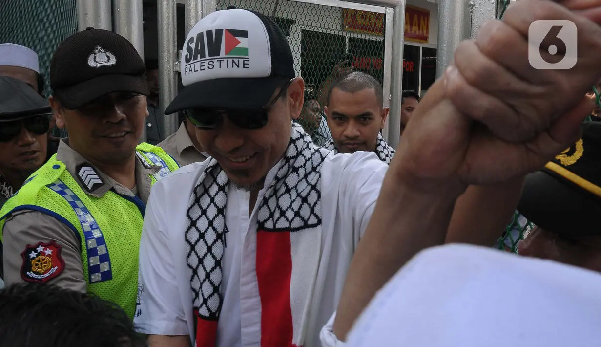 Untuk diketahui, Munarman dijatuhkan vonis selama tiga tahun setelah mengajukan kasasi ke Mahkamah Agung (MA). (merdeka.com/Imam Buhori)