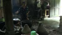 Ditengah kelangkaan minyak goreng, Kabupaten Gunungkidul justru berpeluang mengembangkan produksi minyak berbahan kelapa.