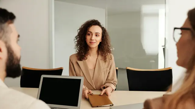 Ilustrasi Wawancara HRD