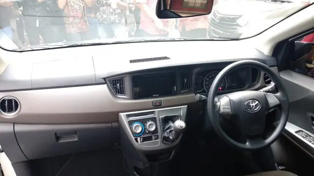 Dasbor Toyota Calya