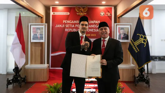 Naturalisasi adalah Pemerolehan Kewarganegaraan bagi Penduduk Asing