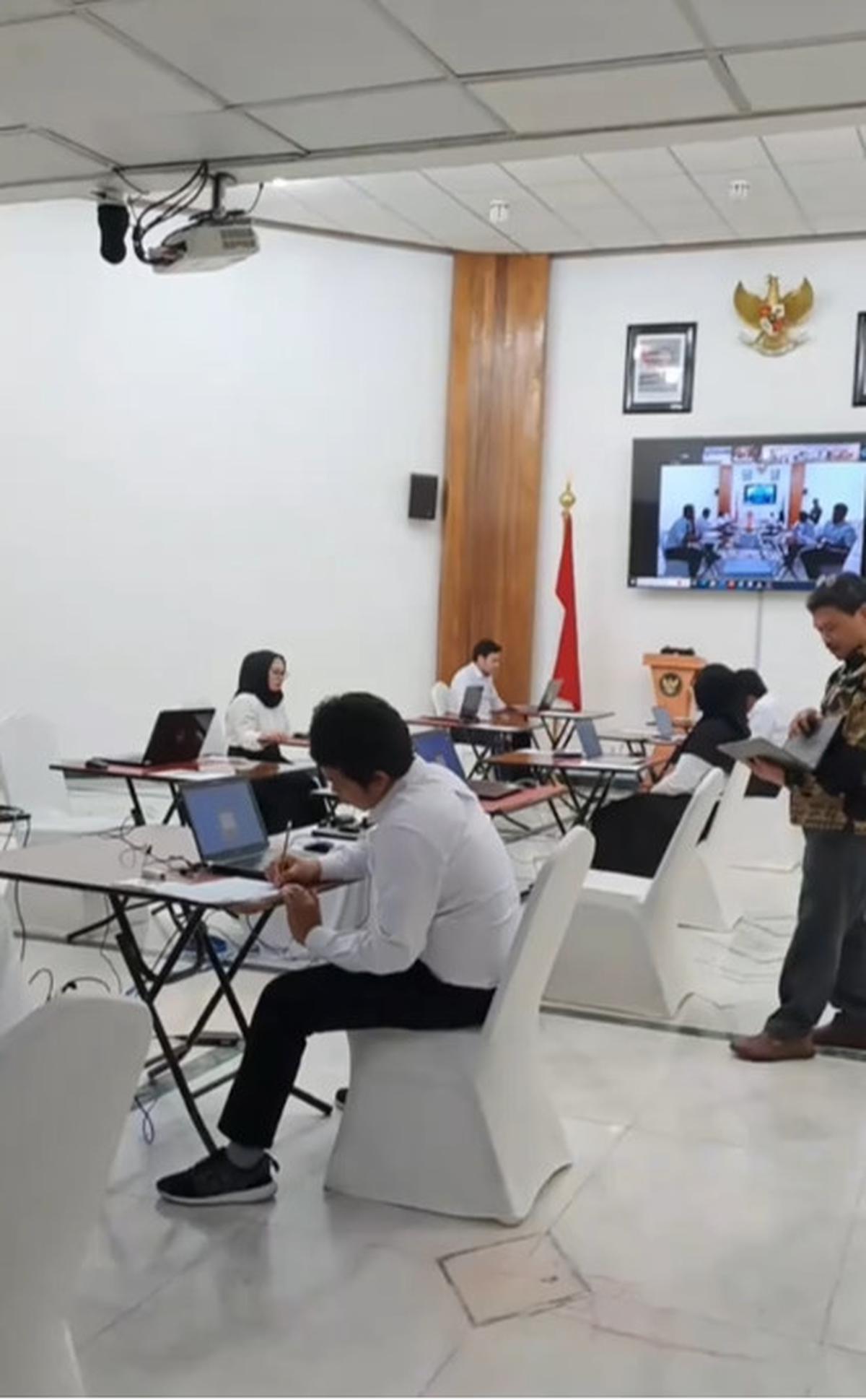 Lakukan Secara Serentak, Momen Tes CPNS yang Digelar di Luar Negeri Ini Curi Perhatian