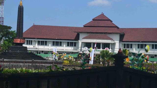 Tiga Pasangan Berebut Kursi Balai Kota Malang