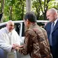 Ada momen penting jelang pergelaran misa akbar bersama Paus Fransiskus di Senayan, Jakarta, Kamis (5/9/2024). Presiden Jokowi bertemu Sri Paus lagi. (Foto: Muchlis Jr - Biro Pers Sekretariat Presiden dari Instagram @jokowi)