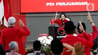 "Sekarang hukum dipermainkan, kekuasaan dijalankan semau-maunya, no... no... no... Saya tiga kali karena nomor kita 3," ujar Megawati. (Liputan6.com/Herman Zakharia)