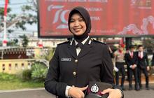Sempat Insecure karena Punya Badan Super Tinggi, Momen Polwan Foto Bareng Rekan-rekannya Ini Curi Perhatian