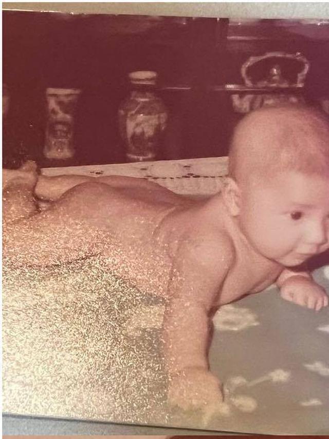 Genap Berusia 41 tahun, Ini 7 Potret Masa Kecil Gading Marten yang Imut Banget