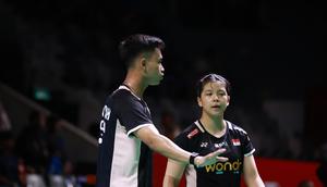 Jafar Hidayatullah/Felisha Alberta Nathaniel Pasaribu membuat kejutan di perempat final Daihatsu Indonesia Masters 2026 di Istora Senayan, Jakarta hari Jumat (23/01/2026). (PBSI)