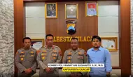 Kapolresta Cilacap Kombes Pol Fannky Ani Sugiharto (dua kanan) saat memberikan penjelasan kasus bullying siswa SMP di Cimanggu Cilacap. (Istimewa)