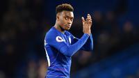 2. Callum Hudson-Odoi (Chelsea) &ndash; Pemain berusia 19 tahun ini dinyatakan positif Corona setelah mengalami gejala seperti pilek. Meski mengklaim dirinya telah pulih, bintang muda Chelsea ini masih melakukan isolasi secara mandiri di kediamannya. (AFP/Glyn Kirk)