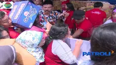 Sudah mengikhlaskan kepergian anak karena sembako maut di Monas, orang tua korban putuskan cabut laporan polisi terhadap pihak penyelenggara.