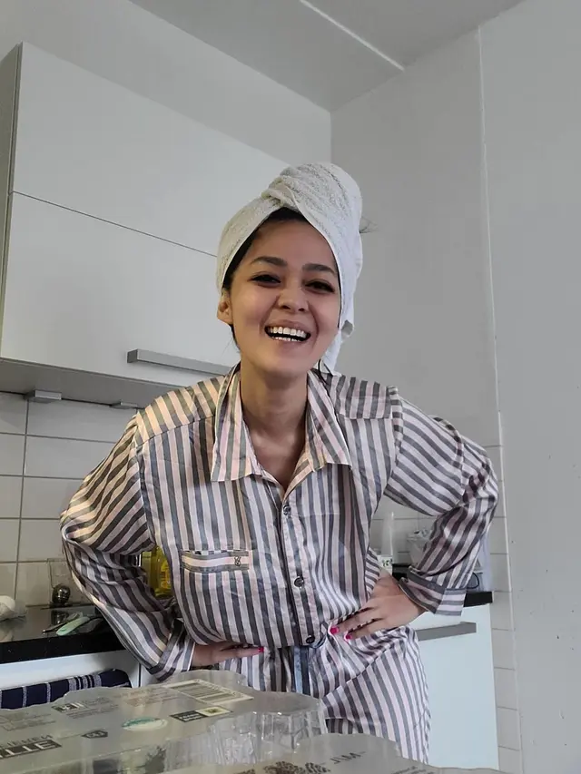 6 Potret Terbaru Gracia Indri yang Kini Tinggal di Belanda, Curi Perhatian
