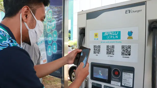 PLN hadirkan SPKLU di Pelabuhan Merak, Banten, untuk pemudik antar pulau