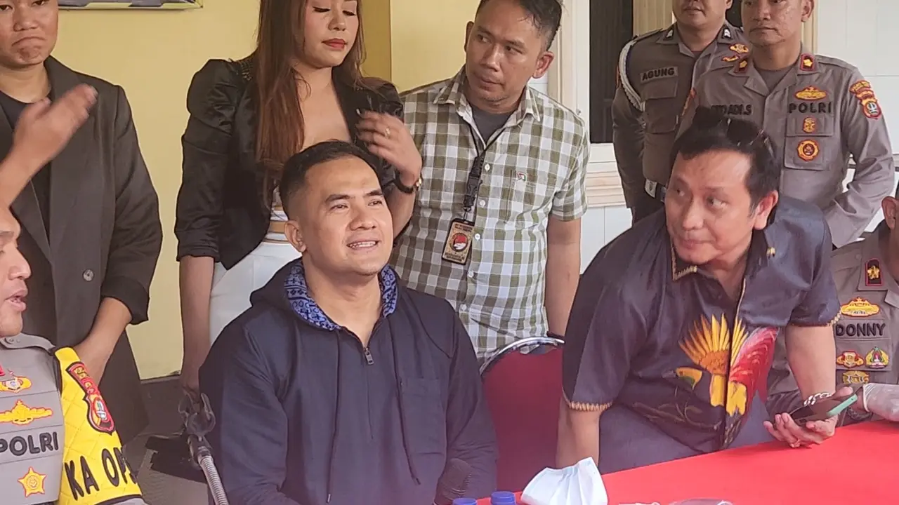 Polisi membebaskan pedangdut Saipul Jamil usai tak terbukti menggunakan narkoba.