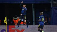 Cristiano Ronaldo saat cetak gol ke gawang Villarreal di ajang Liga Champions. (JOSE JORDAN / AFP)