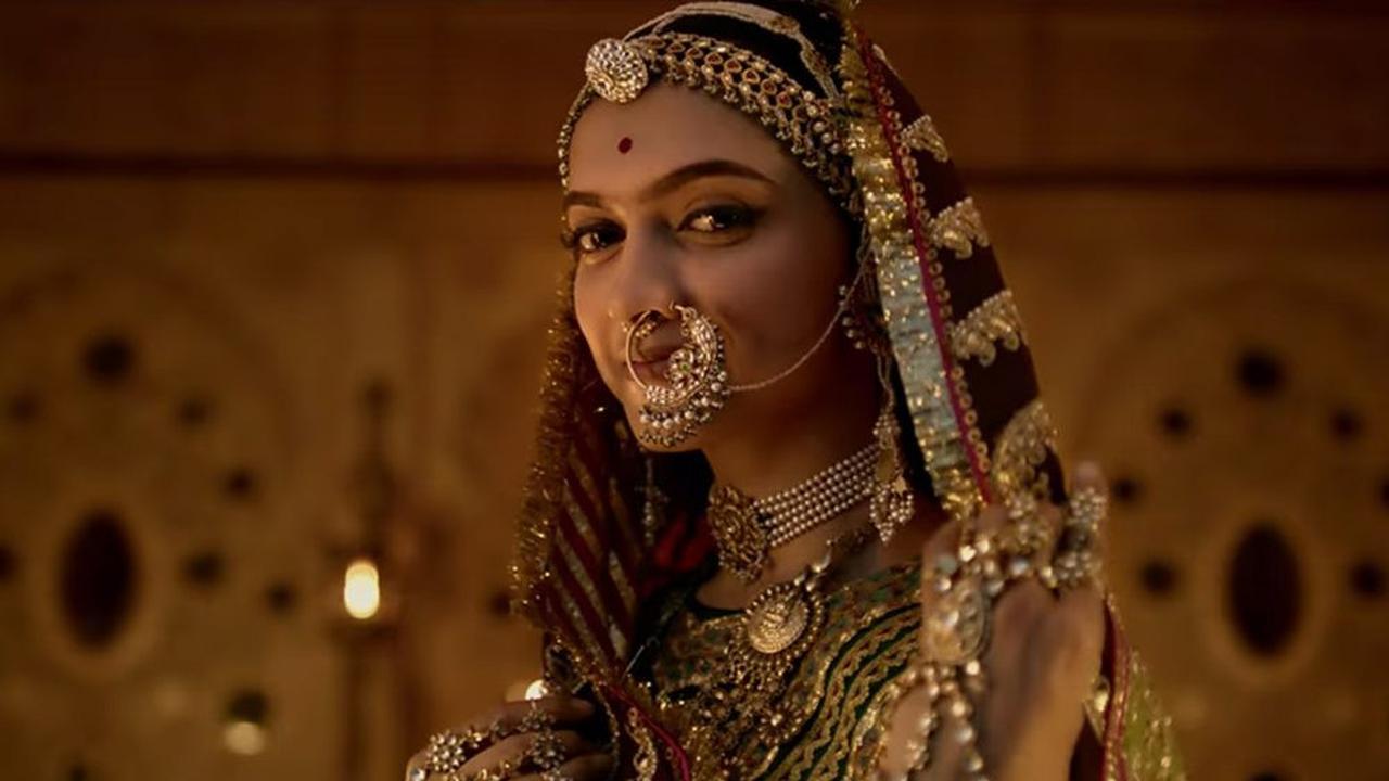 Sariq kentavrlar bilan porno multfilm