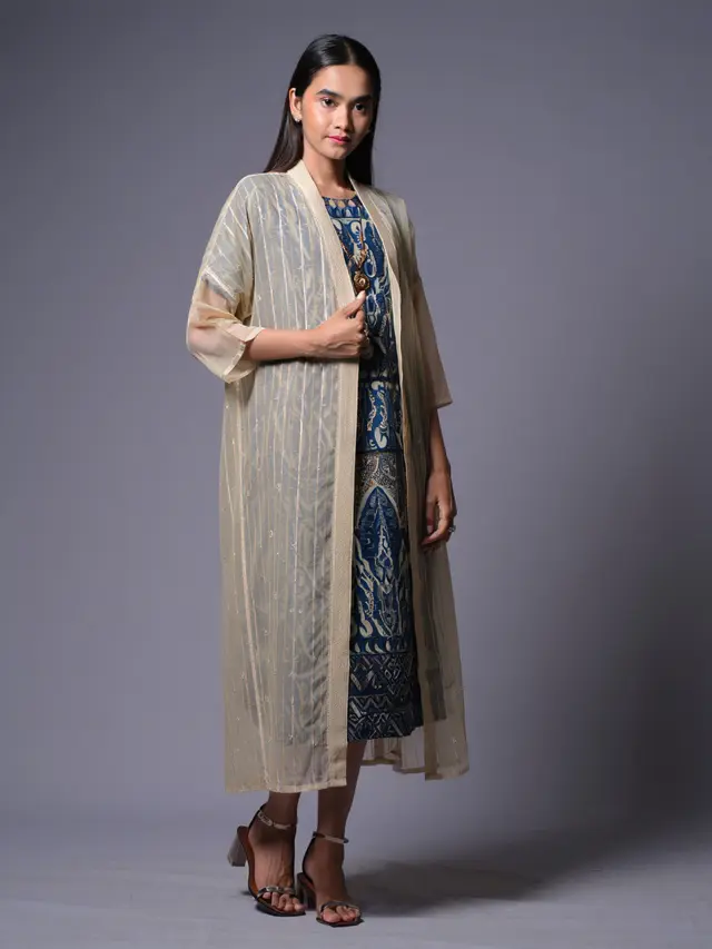 Model Dress Batik untuk Orang Gemuk dan Pendek