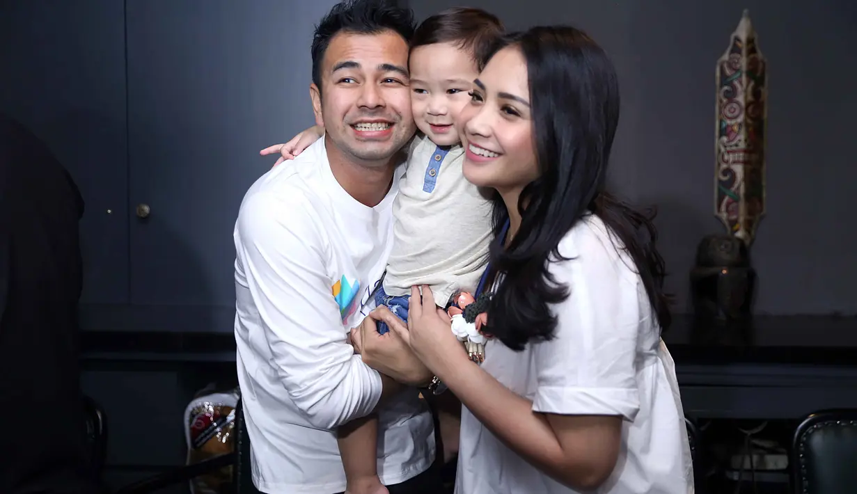 Yang terbaru Nagita Slavina yang biasa disapa Gigi itu menanggis saat hadir sebagai bintang tamu. Acara yang dipandu Deddy Corbuzier itu sempat membuat Gigi menanggis ketika dimintai komentarnya terkait isu rumah tangganya. (Nurwahyunan/Bintang.com)