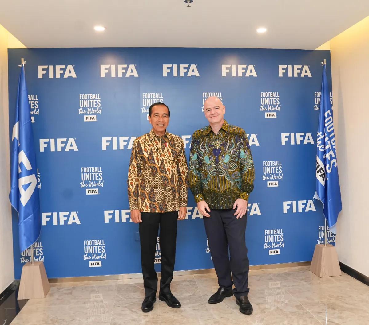 Selanjutnya, realisasi investasi melalui PSSI yang bermitra dengan federasi sepakbola dunia FIFA, dengan membangun lapangan latih.