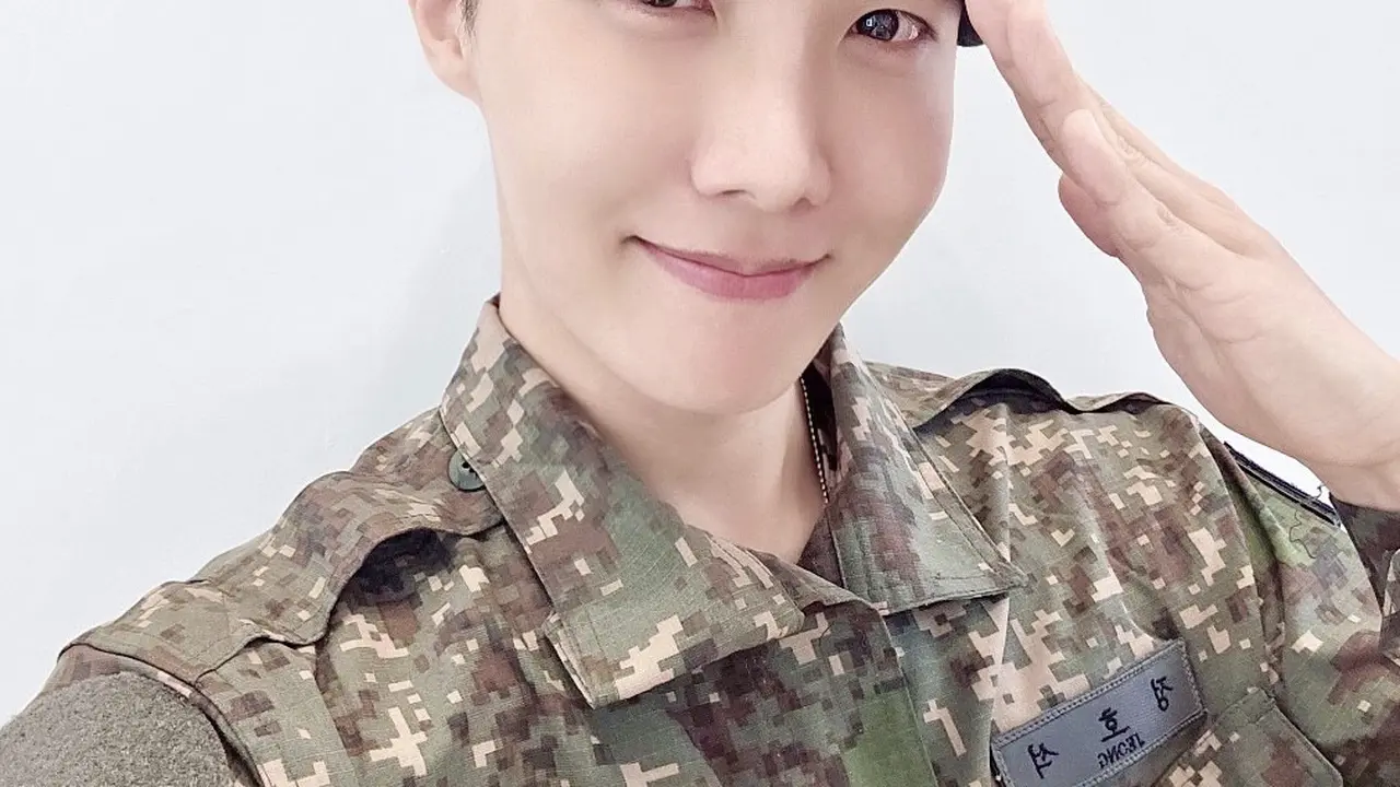 J-Hope BTS. (Weverse via Soompi)
