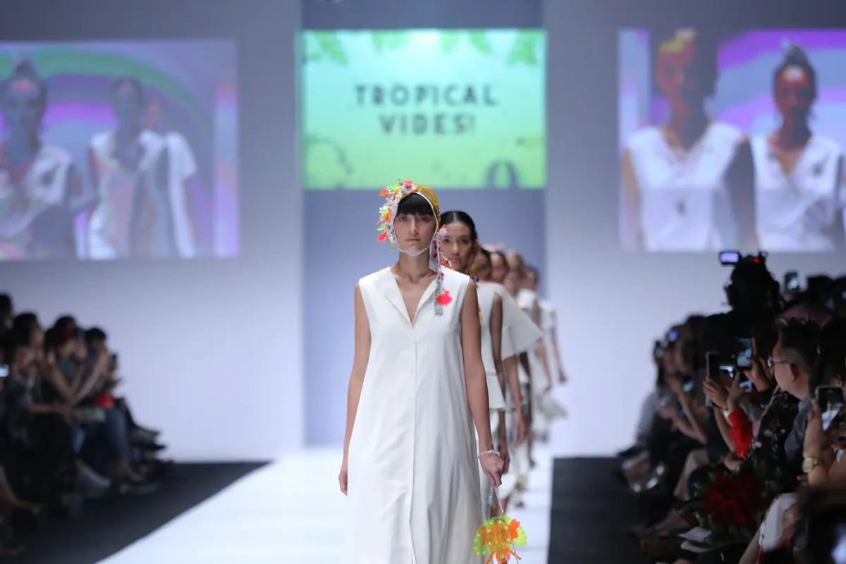 [Fimela] JFW 2019: gemerlap rancangan aksesori para finalis LPA 2018