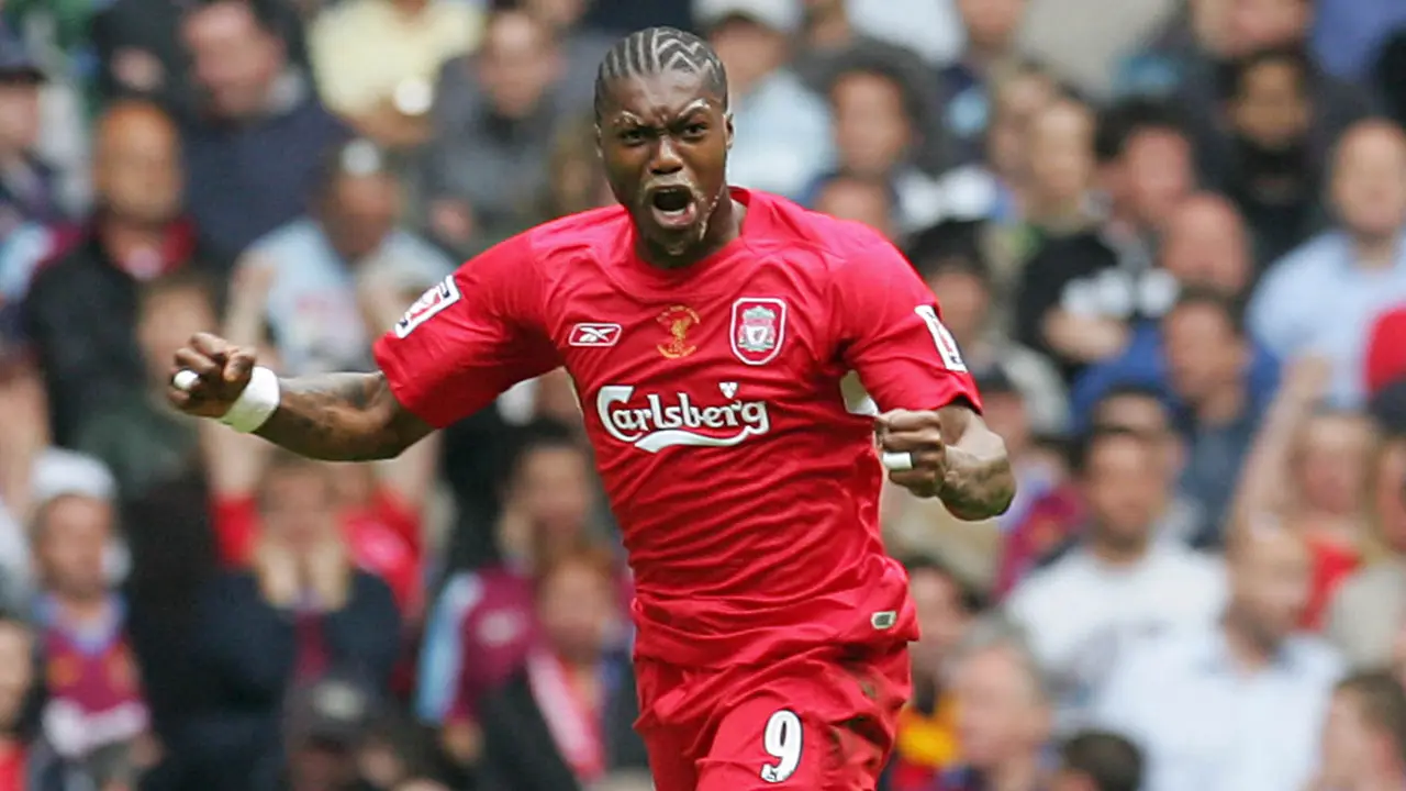 FOTO: 5 Pesepak Bola Top Dunia dengan Gaya Rambut Paling NyentrikFOTO: 5 Pesepak Bola Top Dunia dengan Gaya Rambut Paling Nyentrik