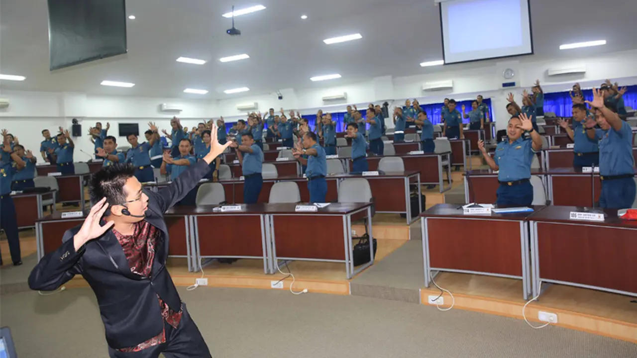 Ketika TNI Ikuti Seminar Motivasi