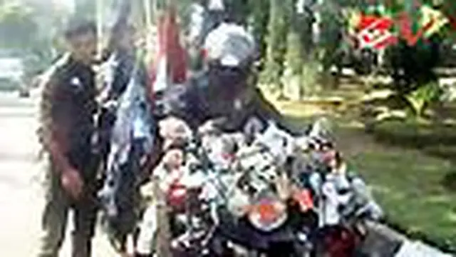 Lima Tahun Keliling Indonesia dengan Motor Unik