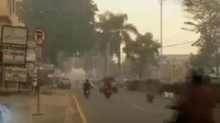 Penumpang di Bandara Sultan Thaha Jambi dan Bandara Sultan Syarif Kasim II Pekanbaru, Riau tak bisa berangkat karena kabut asap tebal.