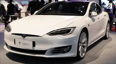 Tesla Model S yang ditawarkan Prestige Image Motorcars merupakan edisi terbaru.