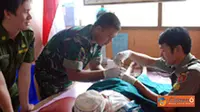 Citizen6, Nunukan: Bhakti sosial kesehatan yang digelar atas kerja sama Tim Ekspedisi khatulistiwa dengan Dinas Kesehatan Kabupaten Nunukan itu, diikuti 102 pasien berobat umum, dan 37 peserta sunatan massal. (Pengirim: Badarudin Bakri)