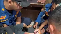 Niat Hati Main di Sungai, Kaki Bocah di Sukabumi Malah Terkunci Borgol Misterius
