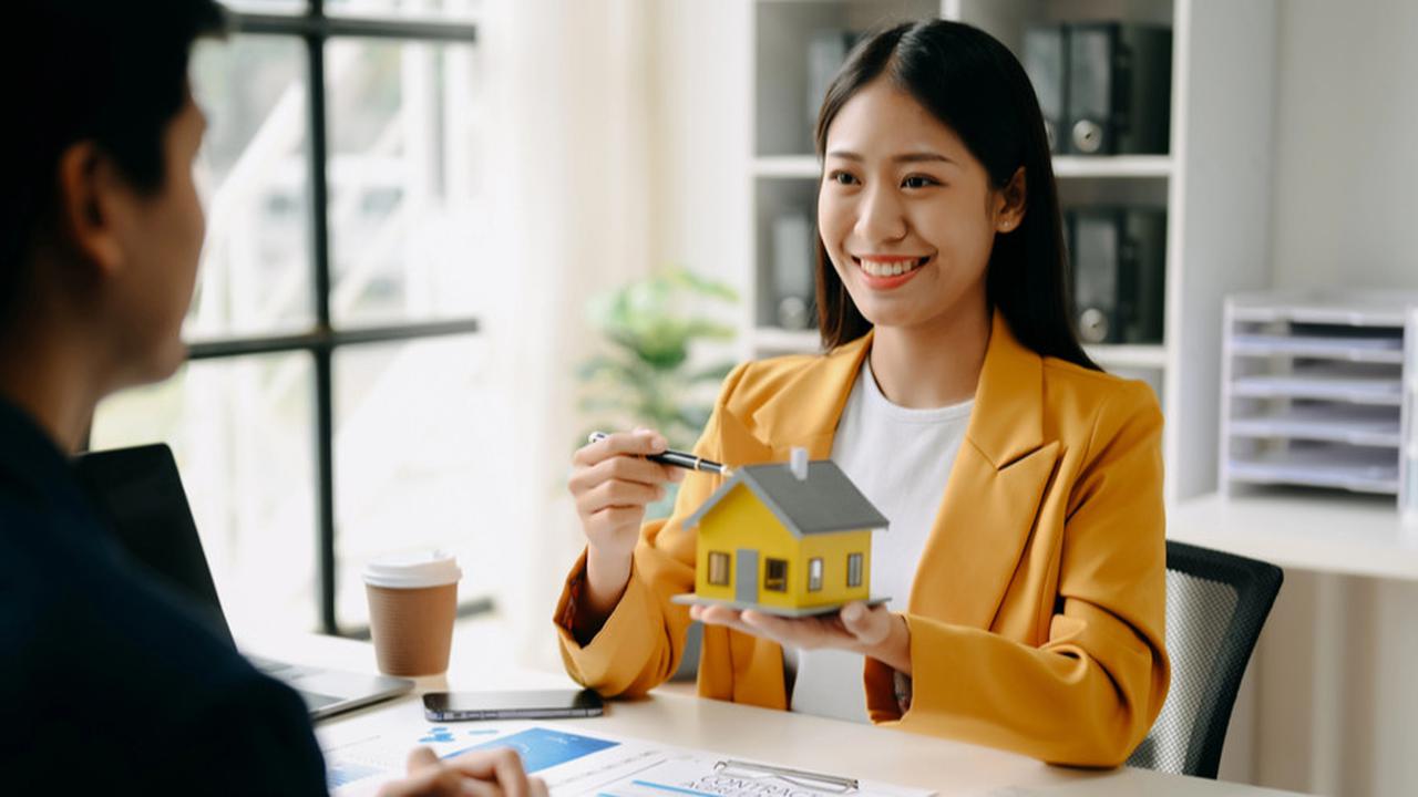 Mending Beli Mobil atau Rumah Dulu Sih? Begini Pertimbangan dan Strategi Mewujudkan Keduanya