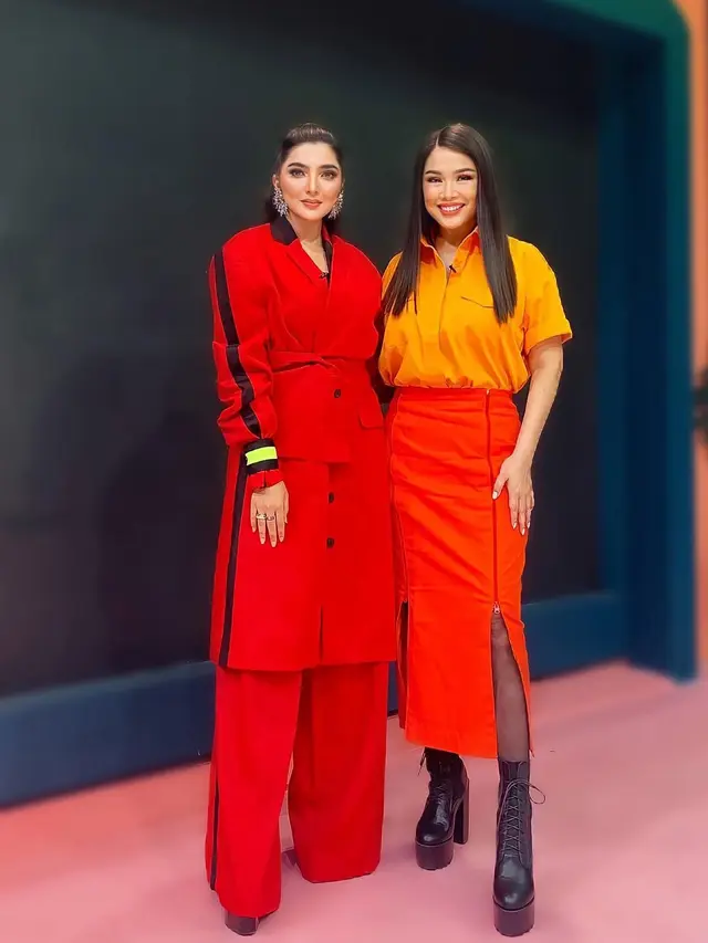 10 Model Rambut Panjang Lurus Ala Titi DJ, Inspirasi Gaya Elegan dan Menawan