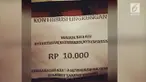 Sebuah rekaman video sepasang suami istri yang berada di dalam mobil pick up dimintai uang kontribusi lingkungan oleh beberapa pemuda setempat.