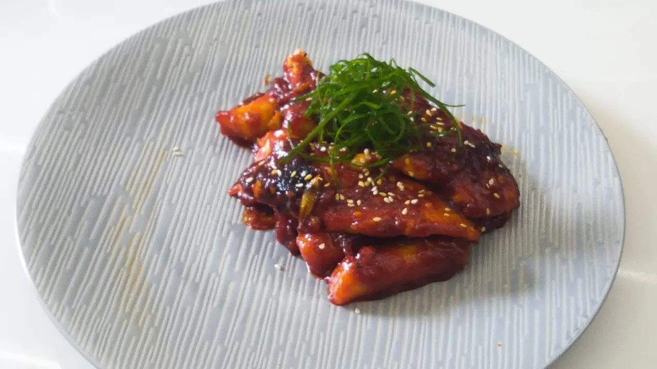 Tilapia Saus Pedas Barbekyu dengan Tokpoki