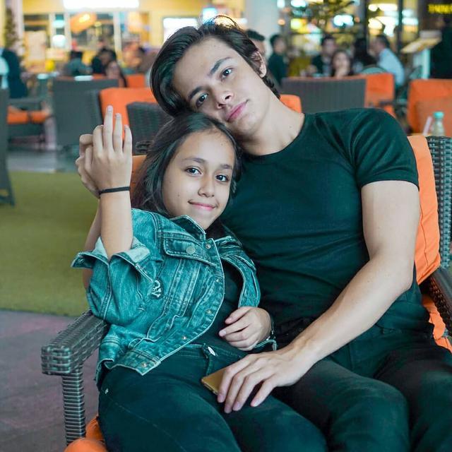 Potret Terbaru 6 Pemain Mermaid In Love Bareng Saudara Kandungnya, Kompak