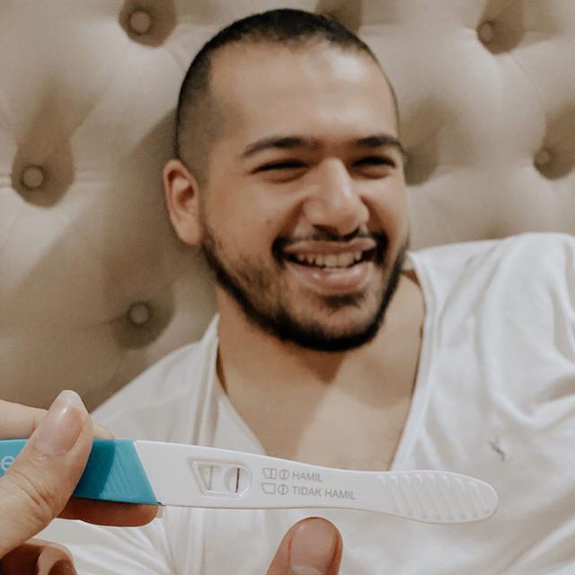 Momen Manis Saat Tasya Farasya Beritahukan Kehamilan Kepada Sang Suami