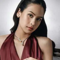 Bertajuk See The Light, Maudy Ayunda rilis koleksi perhiasan bersama Frank & Co.