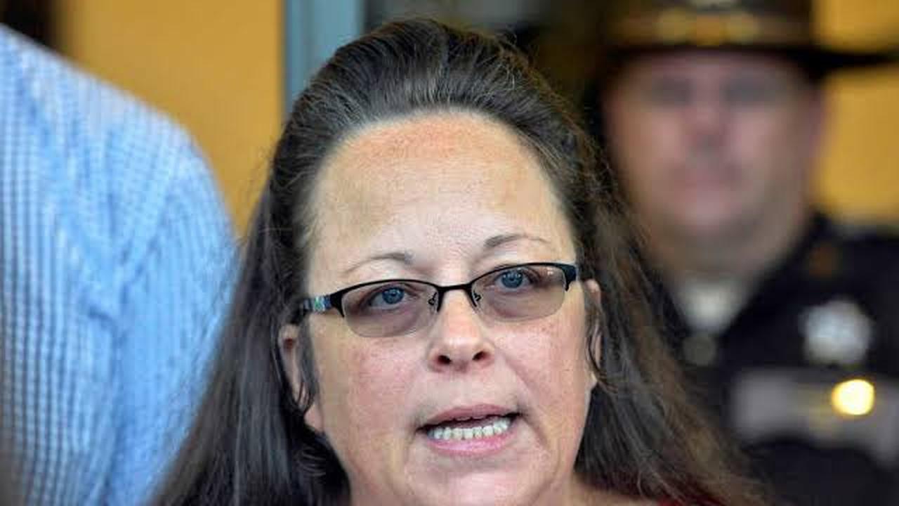 Kim Davis Profile: Clerk Viral Again for Asking Same-Sex Marriage Removal at the US Supreme Court