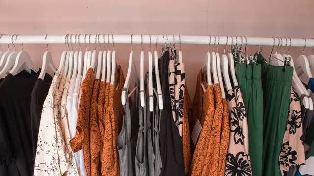 Tips Membuat Capsule Wardobe, Strategi Fashion Berkelanjutan
