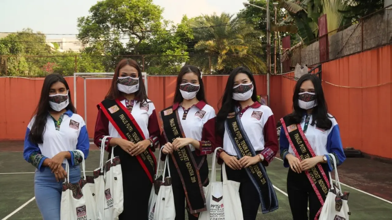 Anna Mariana & PPTSI Gelas Bakti Sosial di Tengah Pandemi