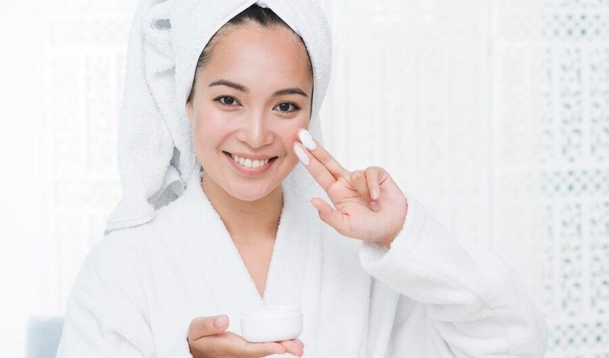4. Gunakan Moisturizer