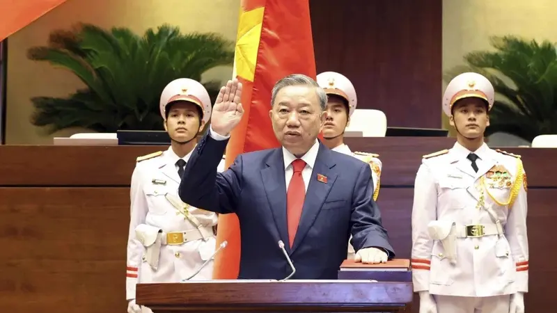 To Lam mengambil sumpah jabatan tersebut setelah terpilih menjadi presiden melalui Majelis Nasional di Hanoi, Vietnam, pada Rabu (22/5/2024).
