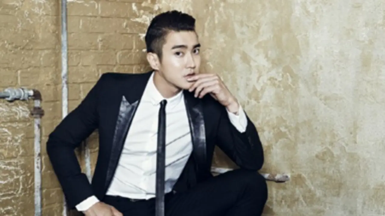 Siwon Super Junior Rela Topless Demi She Was Pretty