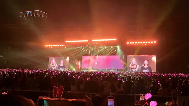 Warganet ramai bicarakan FOMO usai konser Blackpink di GBK, Jakarta Pusat sukses digelar.