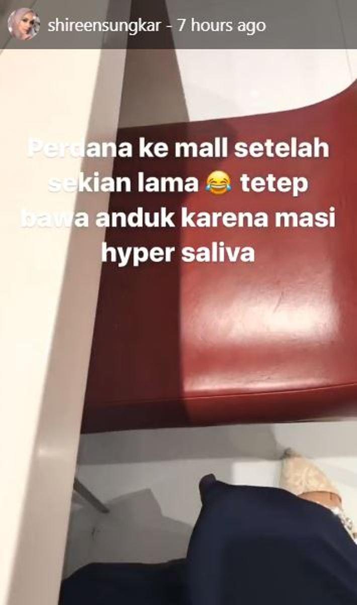 Shireen Sungkar bahagia bisa pergi ke mal setelah hampir dua bulan. [foto: instagram/shireensungkar]